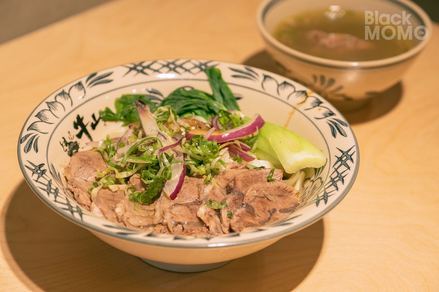牛山・牛肉麵・燒肉飯