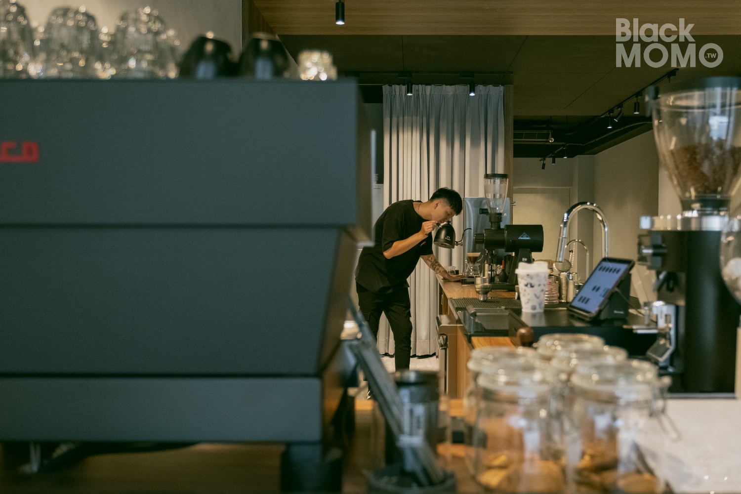 不正 Crooked Thumb coffee