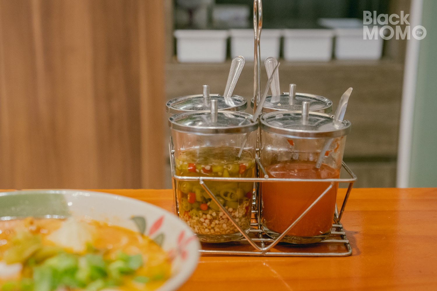 平鎮|小正泰泰北小食・忠貞市場旁平價泰北小吃,最愛帕泰配泰奶 小正泰泰北小食