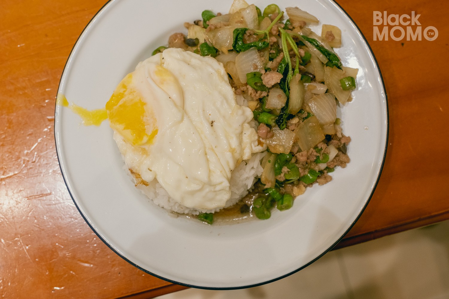 平鎮|小正泰泰北小食・忠貞市場旁平價泰北小吃,最愛帕泰配泰奶 小正泰泰北小食