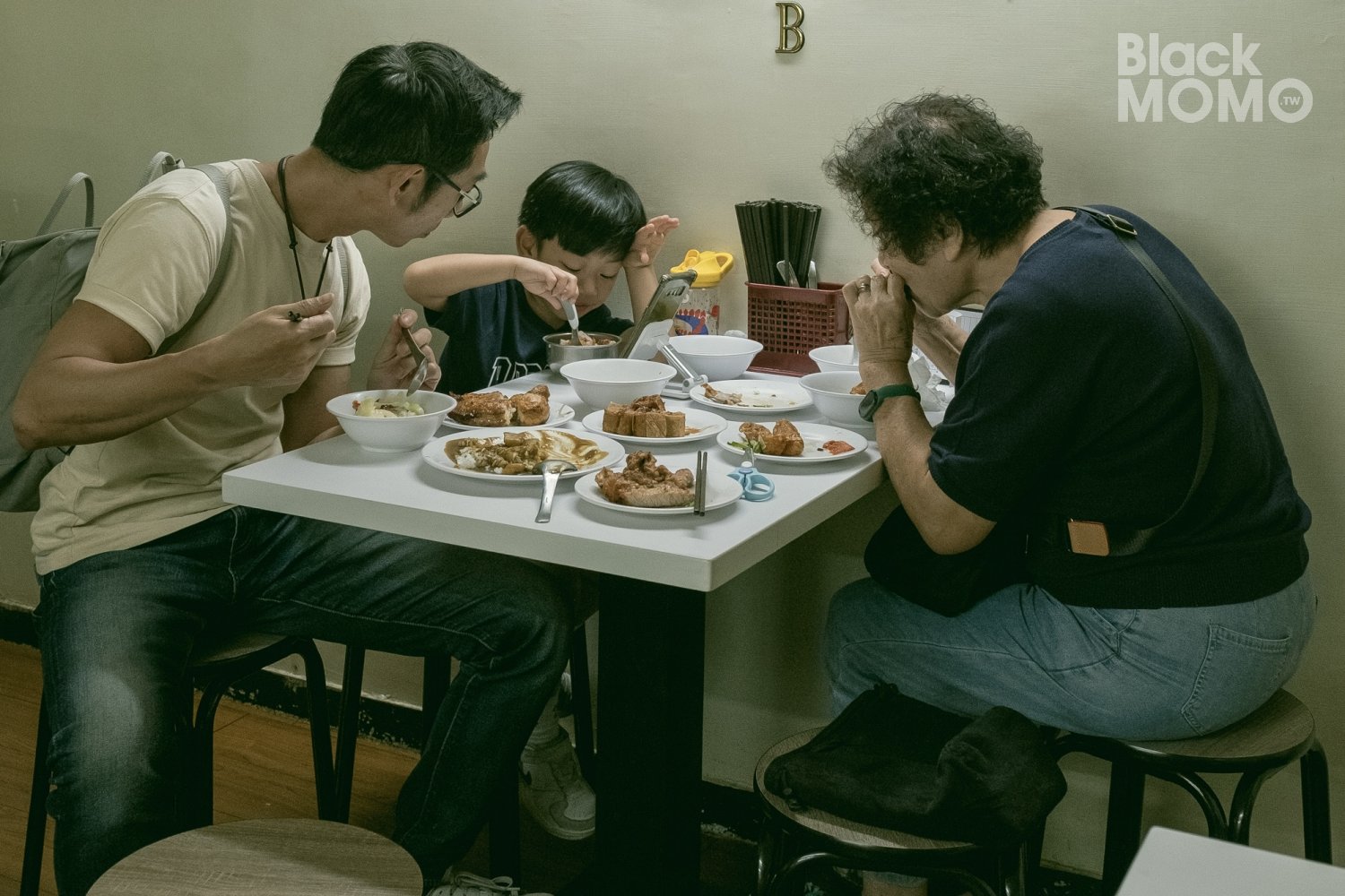 金園排骨萬年店