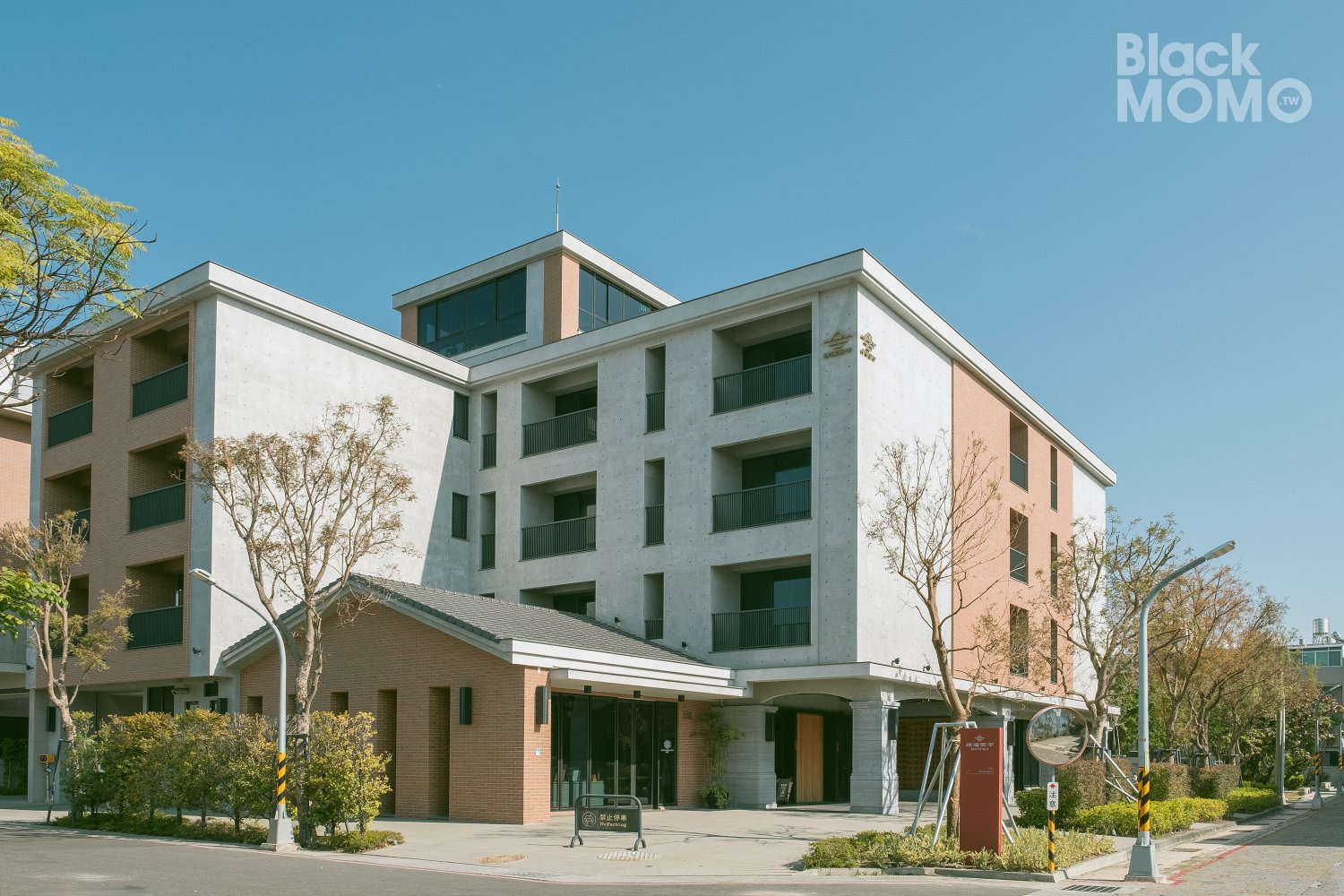 台南|綉溪安平飯店・住進古堡街的慢步調,徜徉在沉浸式空間裡 綉溪安平飯店