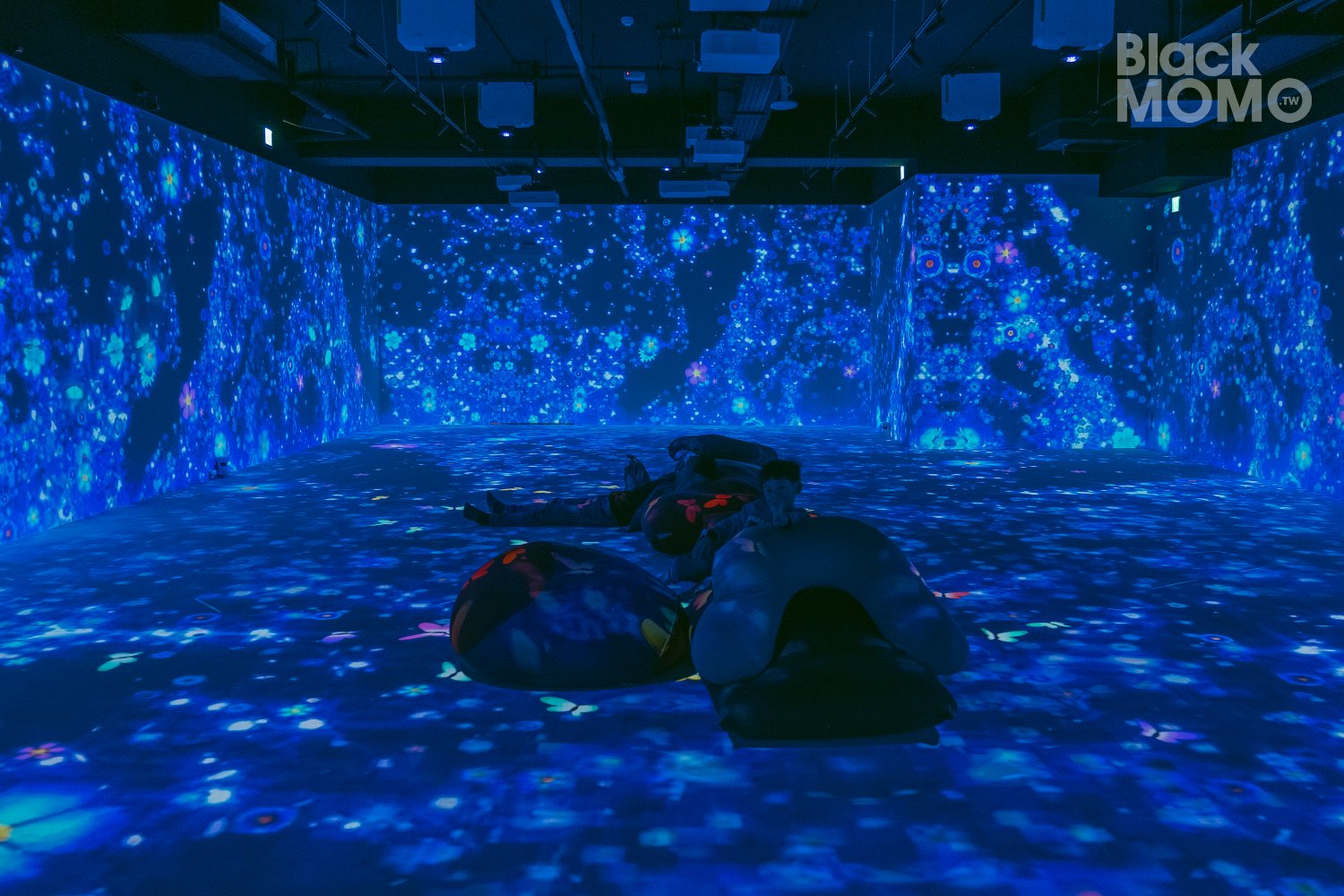 台南|綉溪安平飯店・住進古堡街的慢步調,徜徉在沉浸式空間裡 台南|綉溪安平飯店・住進古堡街的慢步調,徜徉在沉浸式空間裡