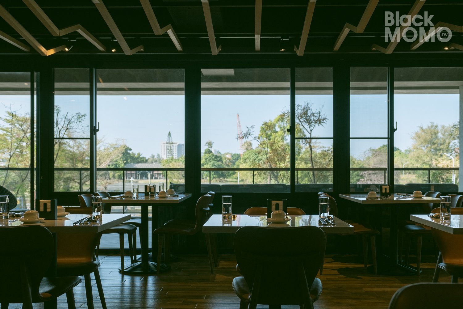 台南|綉溪安平飯店・住進古堡街的慢步調,徜徉在沉浸式空間裡 綉溪安平飯店