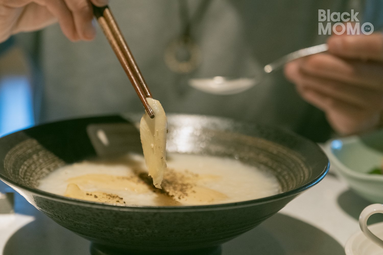 台南|綉溪安平飯店・住進古堡街的慢步調,徜徉在沉浸式空間裡 綉溪安平飯店