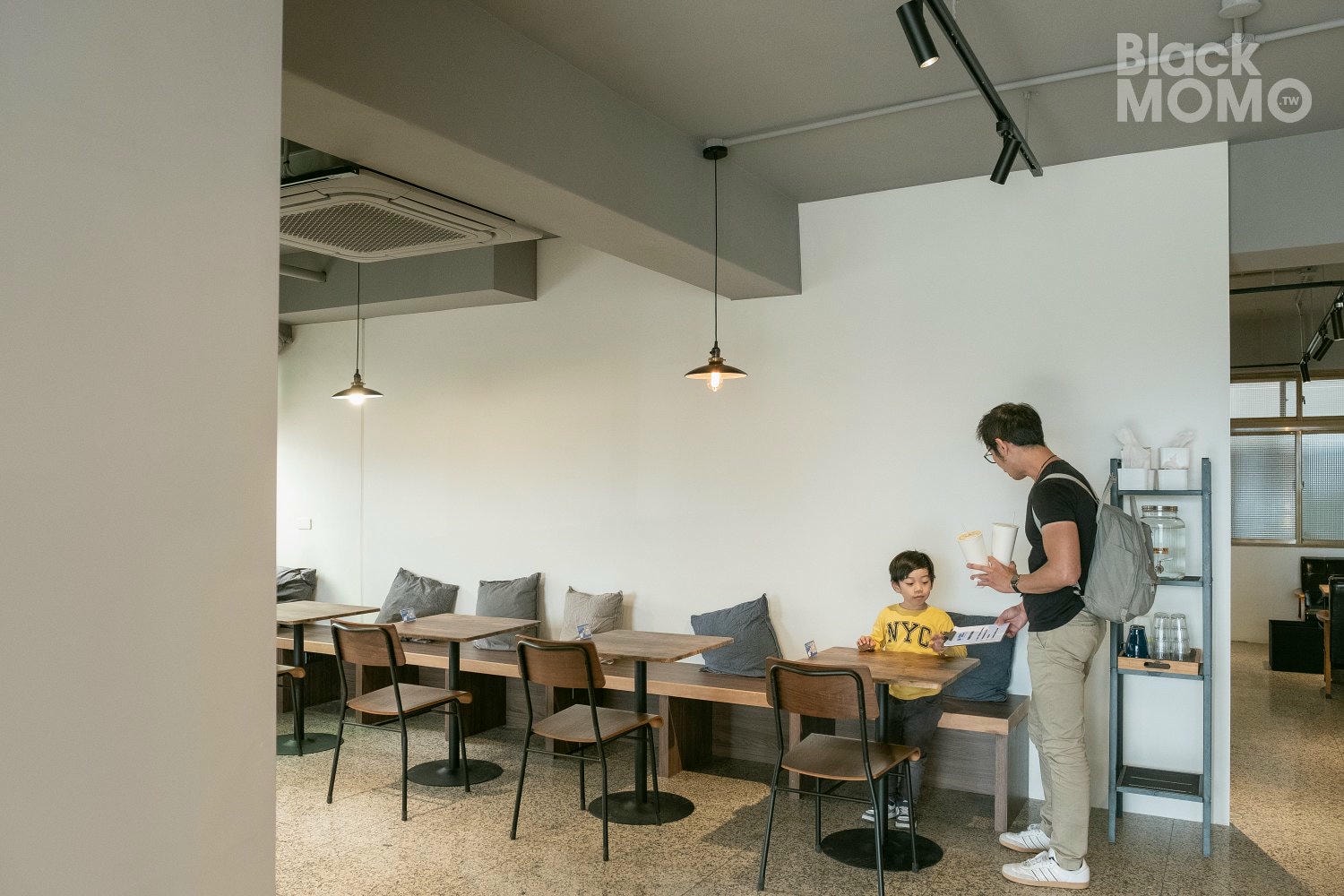 大溪|Place & Brew 草店尾事務所2.0・普濟路的新空間,以咖啡連結在地故事 Place & Brew 草店尾事務所2.0