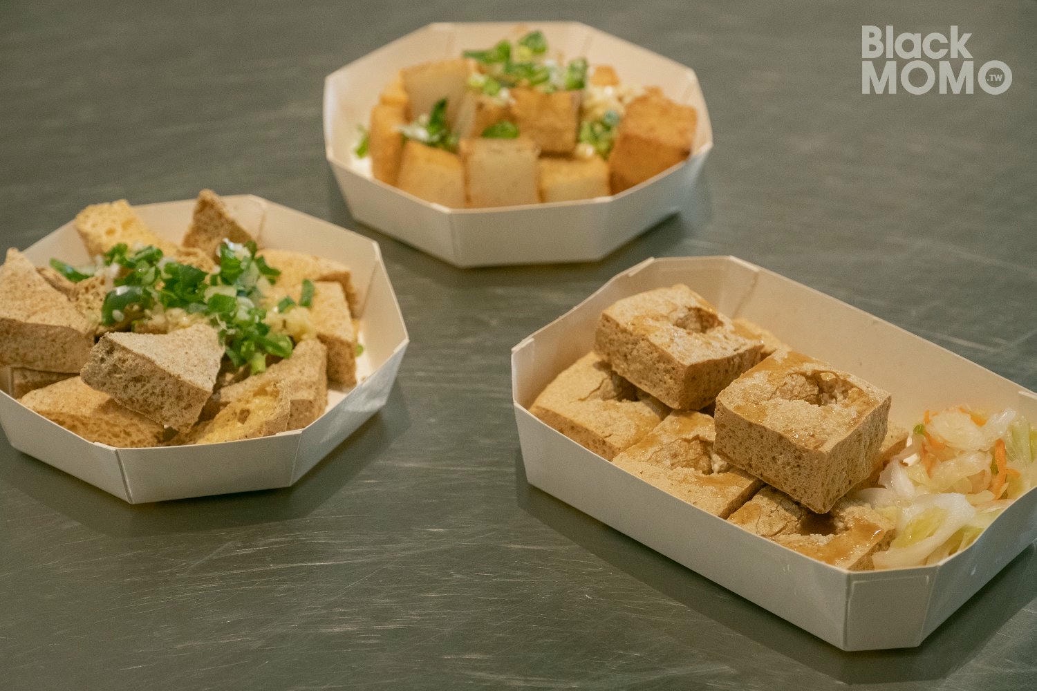 北港|庄內的願望酥脆臭豆腐・人氣臭豆腐與炸豆包,晚來吃不到 庄內的願望臭豆腐