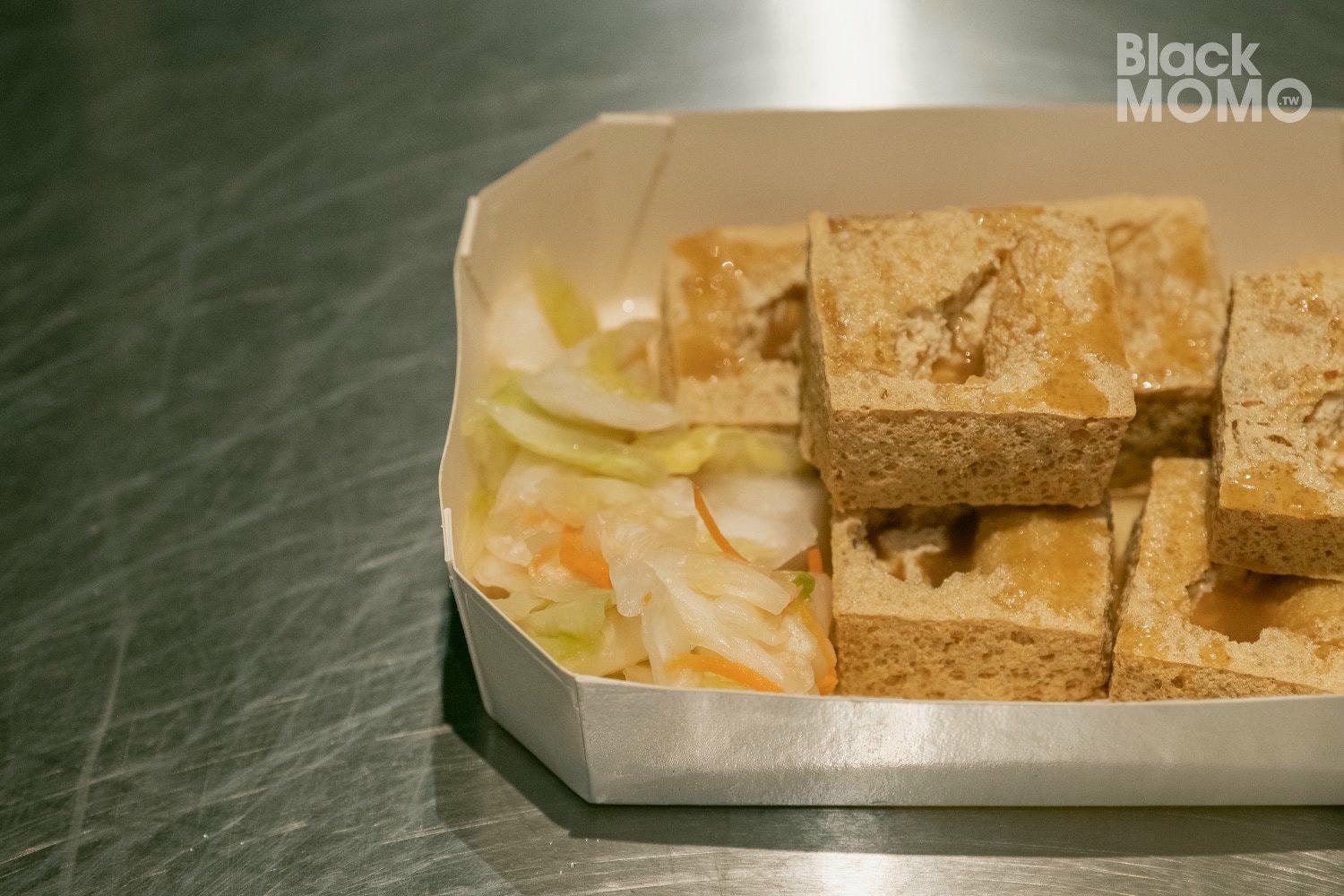 北港|庄內的願望酥脆臭豆腐・人氣臭豆腐與炸豆包,晚來吃不到 庄內的願望臭豆腐