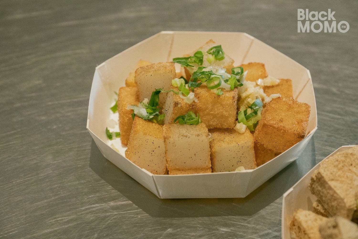 北港|庄內的願望酥脆臭豆腐・人氣臭豆腐與炸豆包,晚來吃不到 庄內的願望臭豆腐