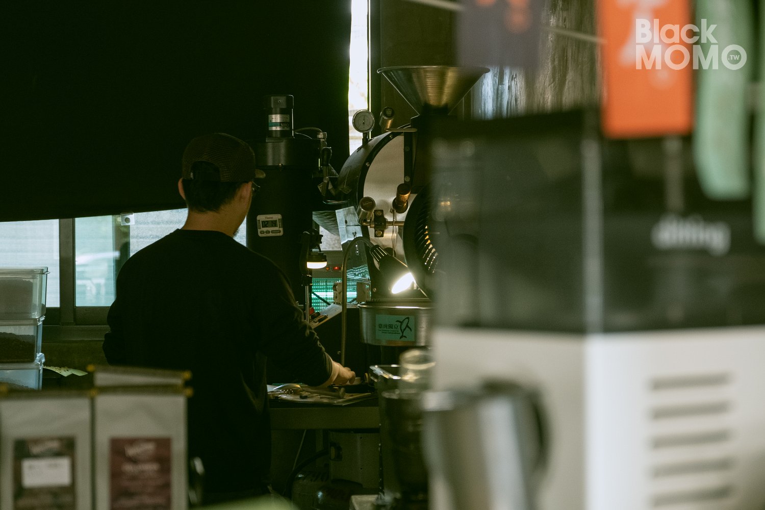 桃園|WEBBERHOOD COFFEE・喝杯咖啡的時間,幻想在城市裡露營 WEBBERHOOD COFFEE