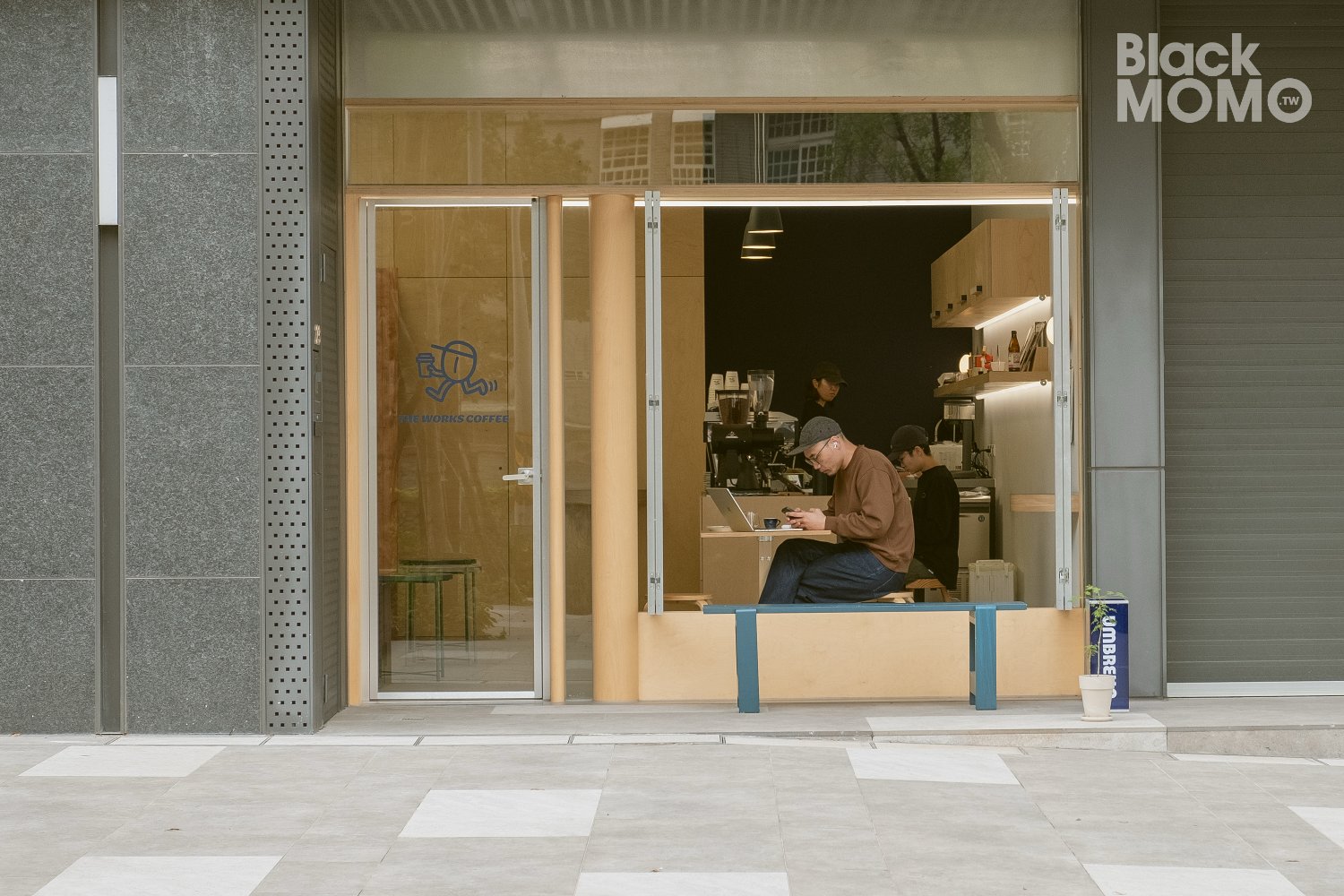 青埔|THE WORKS COFFEE・極簡澳式咖啡館,早晨八點就有好咖啡等你 THE WORKS COFFEE