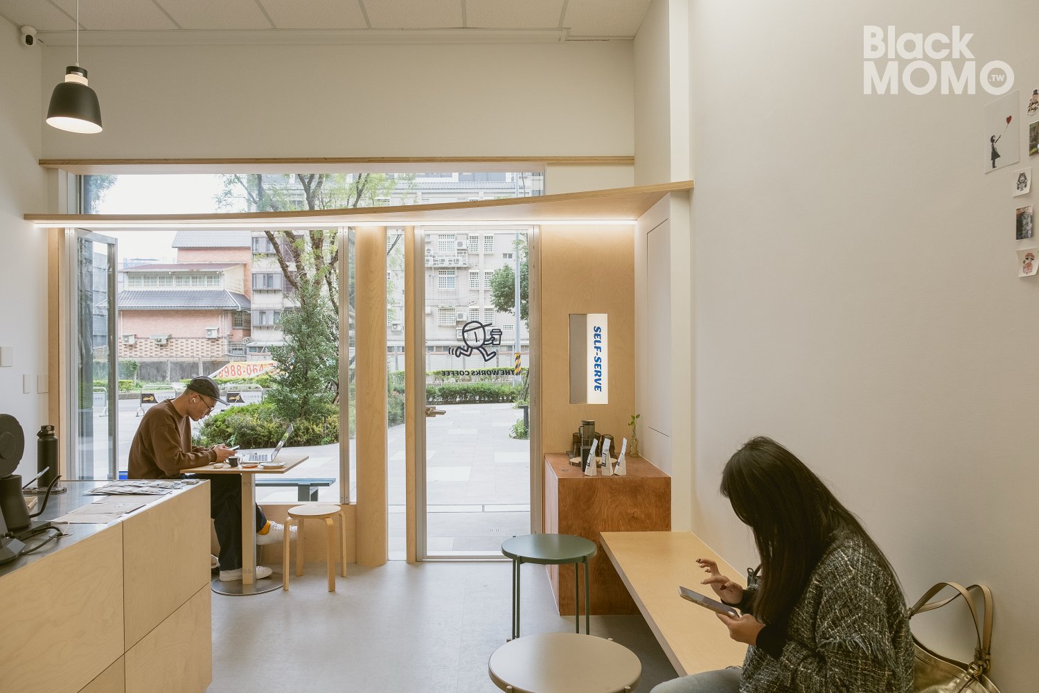 青埔|THE WORKS COFFEE・極簡澳式咖啡館,早晨八點就有好咖啡等你 THE WORKS COFFEE