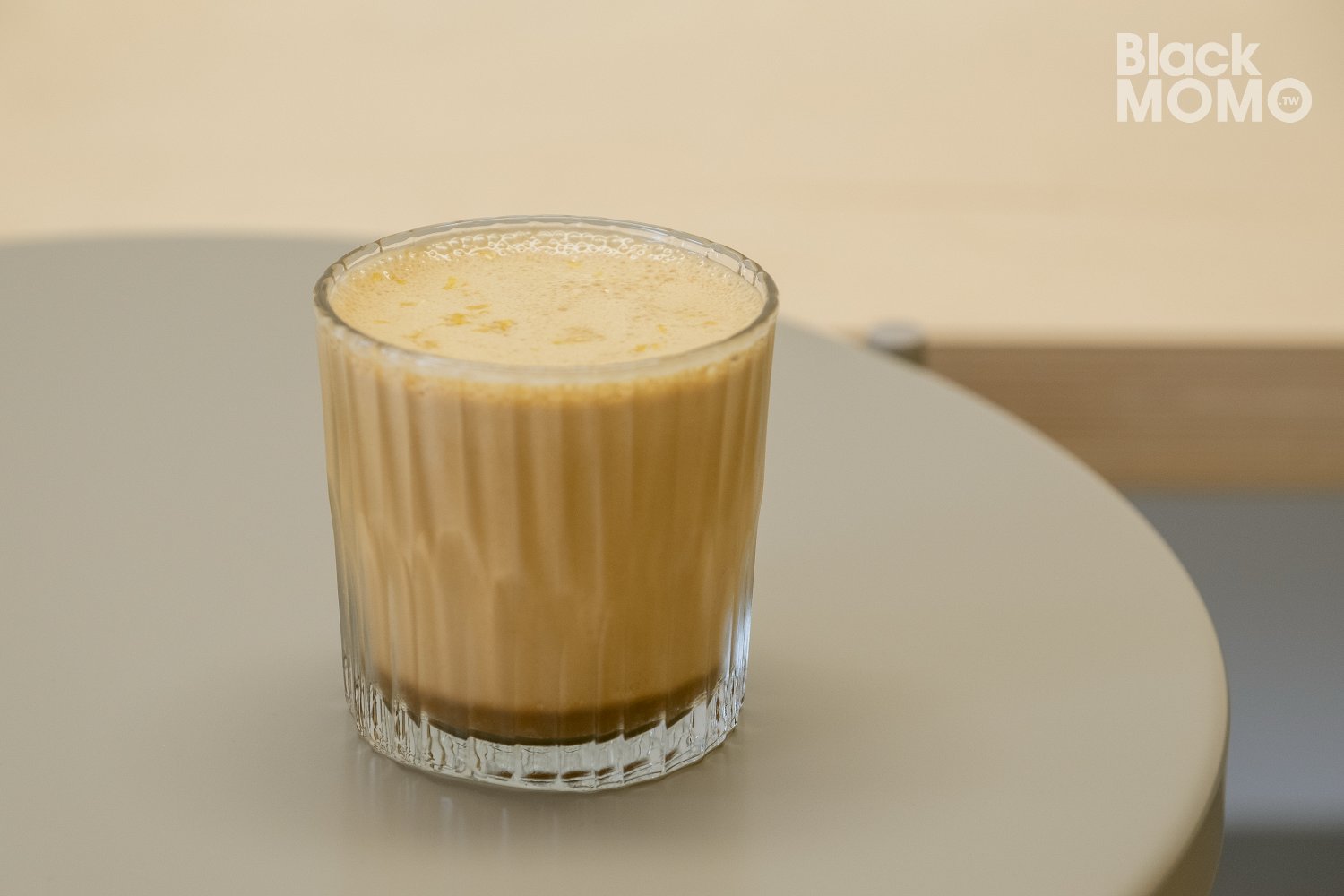 青埔|THE WORKS COFFEE・極簡澳式咖啡館,早晨八點就有好咖啡等你 THE WORKS COFFEE