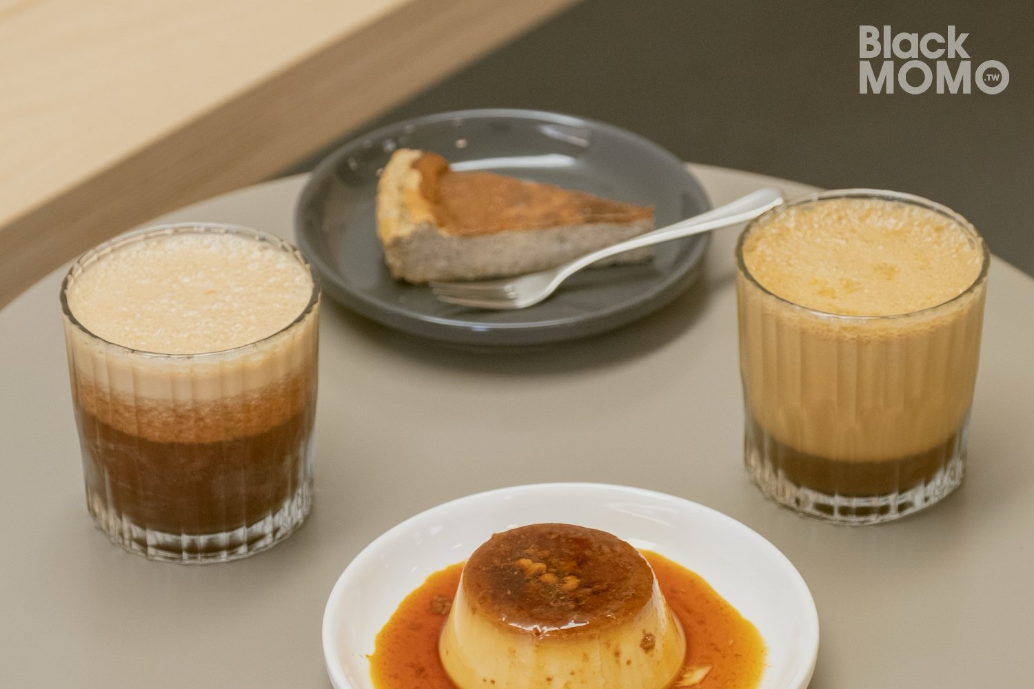 青埔|THE WORKS COFFEE・極簡澳式咖啡館,早晨八點就有好咖啡等你 THE WORKS COFFEE